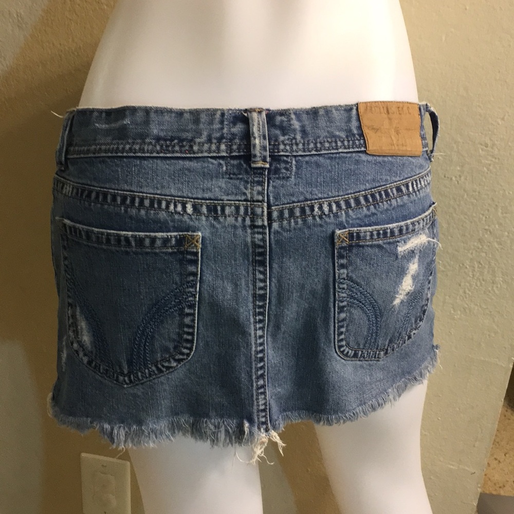 Great cond Hollister distressed jean skirt - Picture 8 of 8